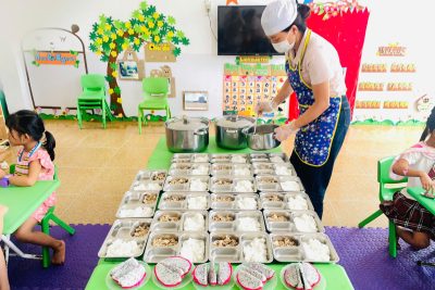Giờ ăn, ngủ của các con lớp 5 tuổi B