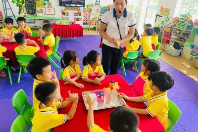Cac hoạt động học lớp 5 tuổi B