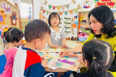 Hoạt động góc của các con lớp 3 tuổi A