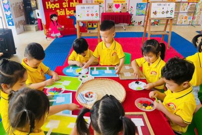 Hoạt động học của các con lớp 3 tuổi B